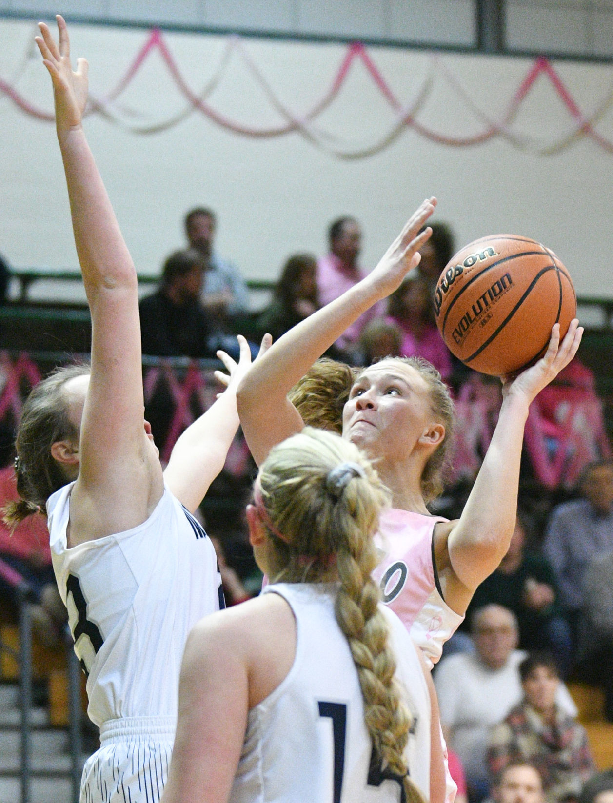 122118-geneseogirls-007a.JPG